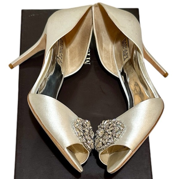 LIKE NEW in box Badgley Mischka Dana Peep Toe Pumps Sz 10 - Picture 7 of 13